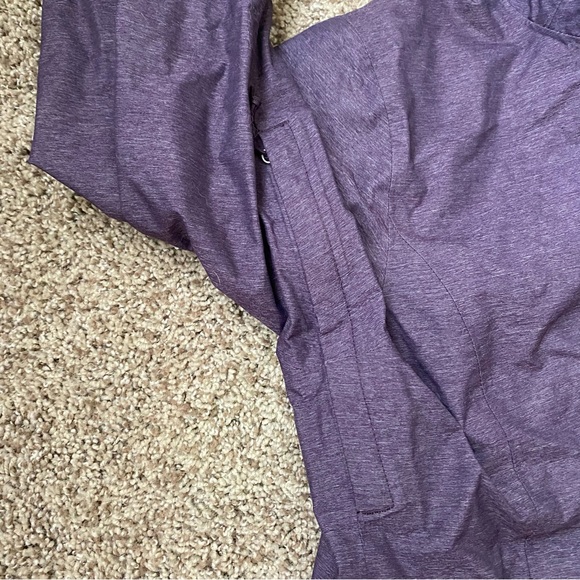 The North Face Waterproof Rain Jacket - Venture II 2.5L (Size L) - Picture 5 of 6